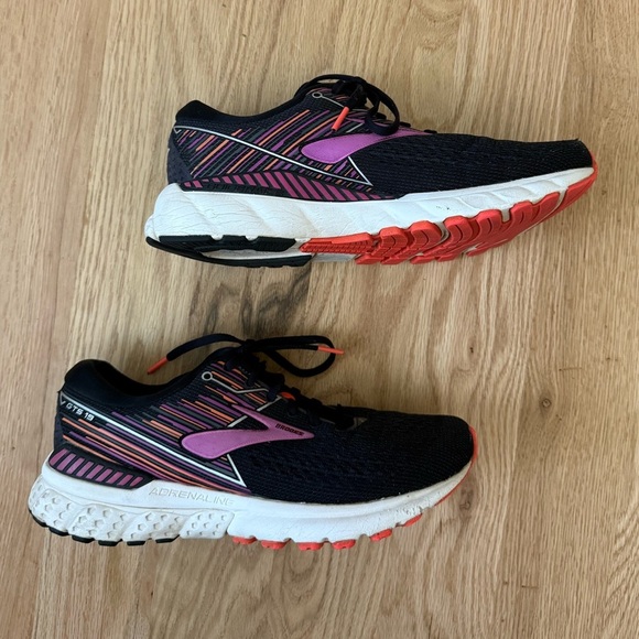 Brooks Adrenaline GTS 19 Women's Running Sneakers Black, Purple, Coral Size 9 - Picture 9 of 10